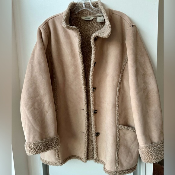 L.L. Bean Jackets & Blazers - LL Bean Suede Sherpa Jacket Size XL